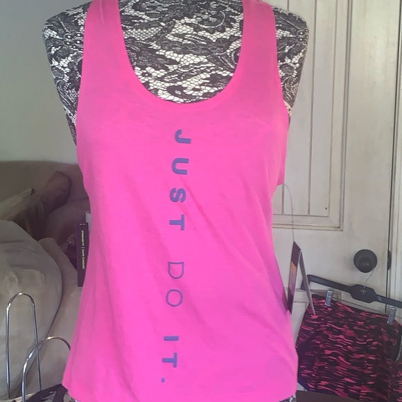 🌺$16 OFF RETAIL $38🌺CLOSET CLOSING EVERYTHING MUST GO 🌺NWT NIKE SMALL & MED🌺 - Picture 1 of 7